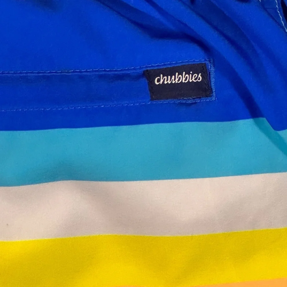 Chubbies Swim‎ Trunks Boy's XL The Newports Rainbow Striped 5.5 Inch Inseam